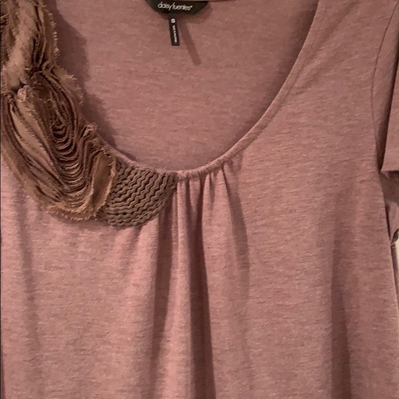 Small Daisy Fuentes top - Picture 3 of 7